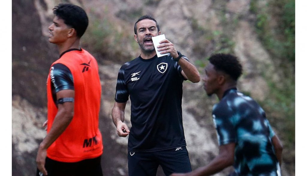 Botafogo terá baixas importantes para decisão contra o Vitória saiba